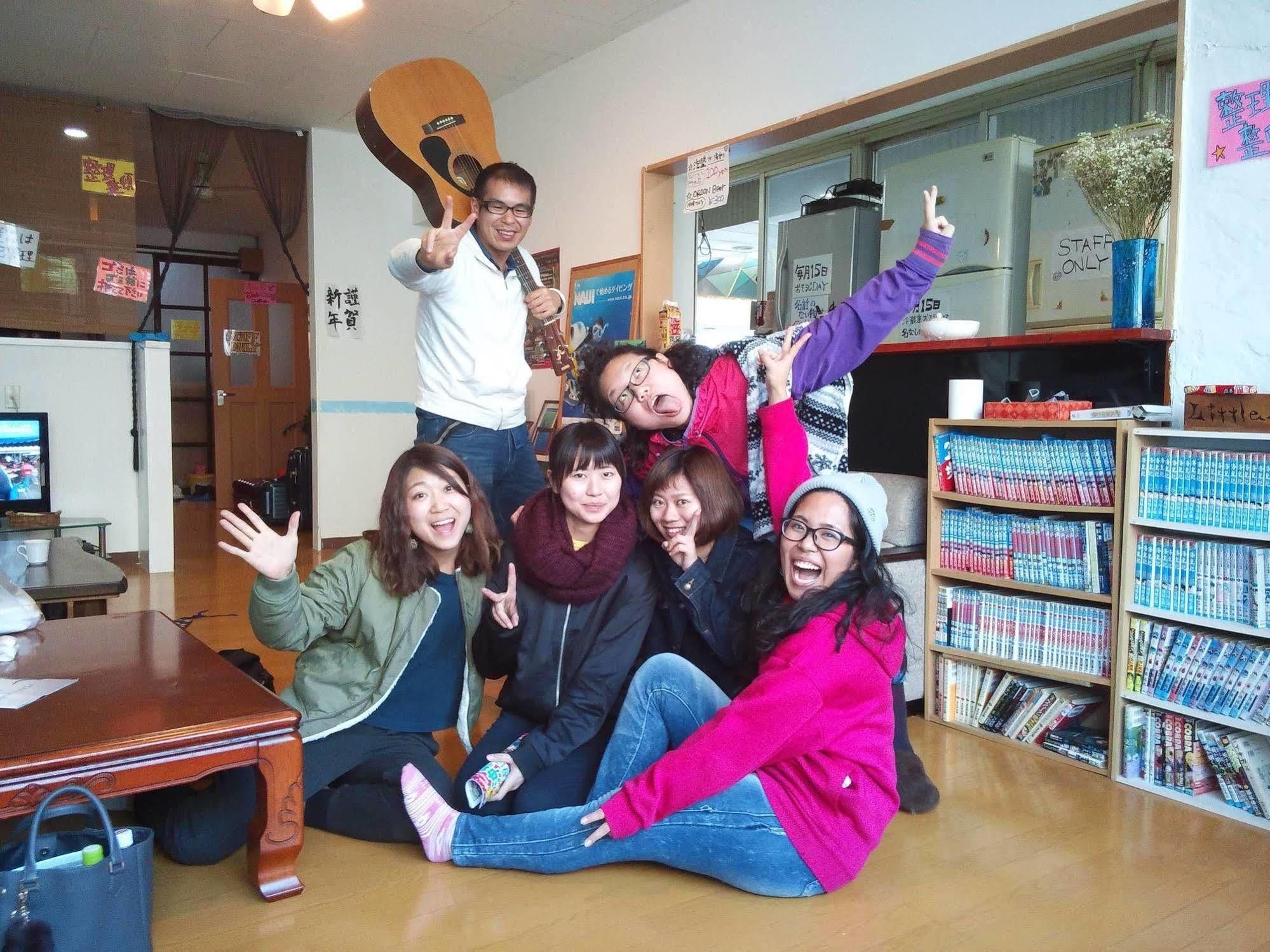 Little Asia Guest House นาฮะ ภายนอก รูปภาพ
